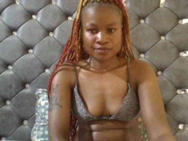 Maggieh22 webcam