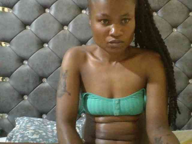 Maggieh22 webcam