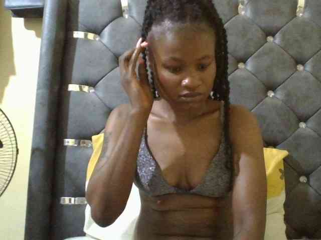 Maggieh22 webcam