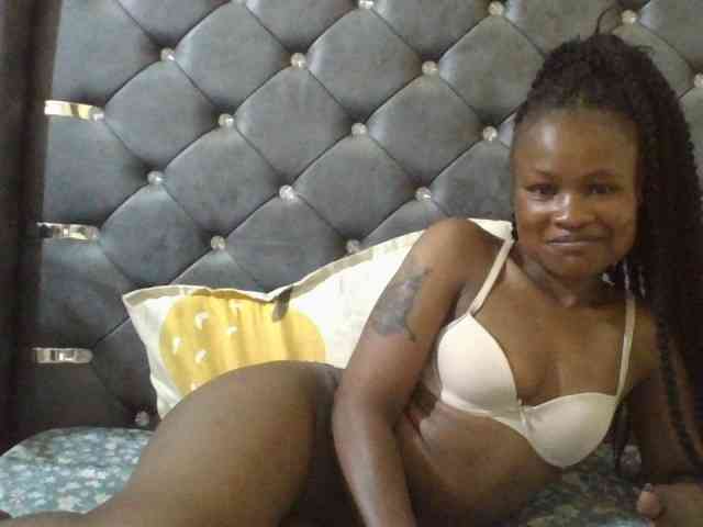 Maggieh22 webcam