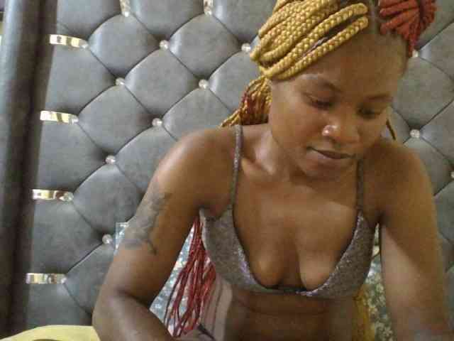 Maggieh22 webcam