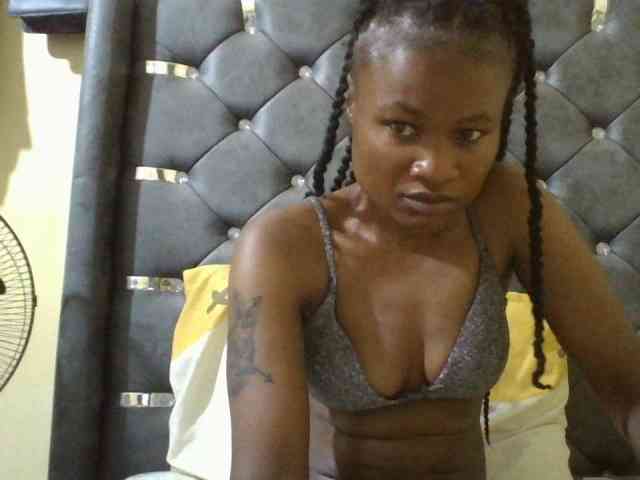 Maggieh22 webcam