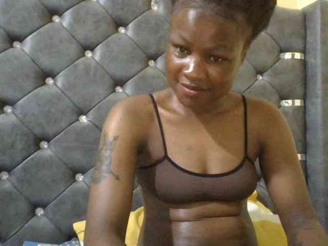 Maggieh22 webcam