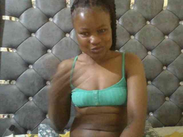 Maggieh22 webcam