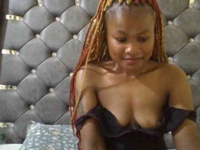 Maggieh22 webcam
