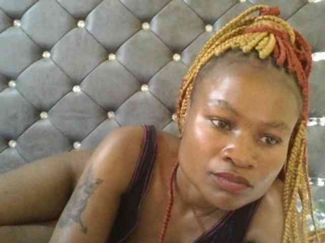 Maggieh22 webcam