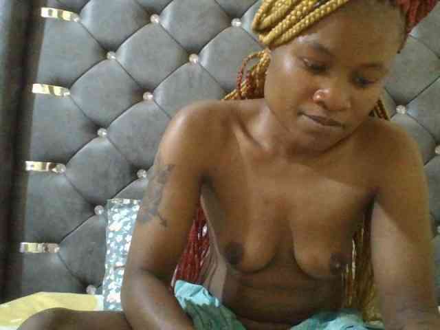Maggieh22 webcam