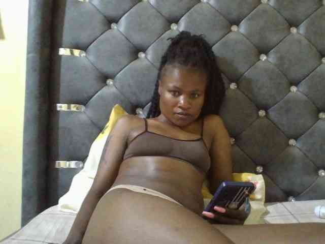 Maggieh22 webcam