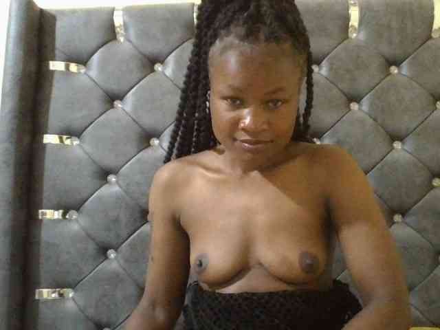 Maggieh22 webcam