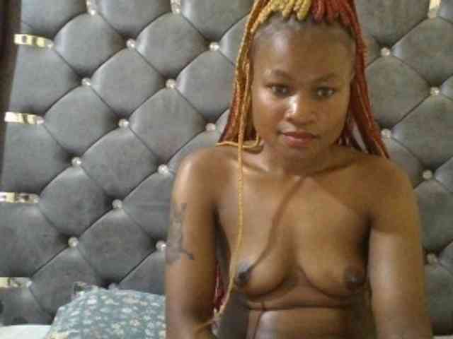 Maggieh22 webcam