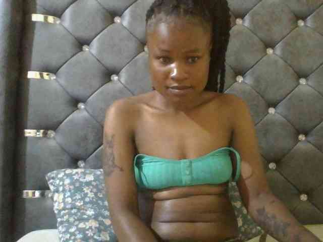 Maggieh22 webcam