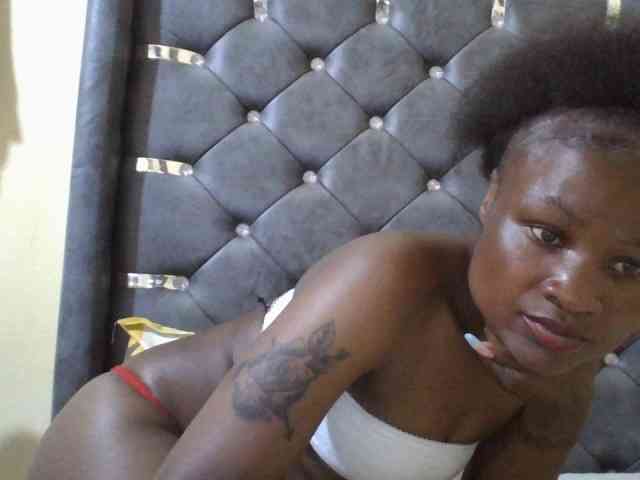 Maggieh22 webcam