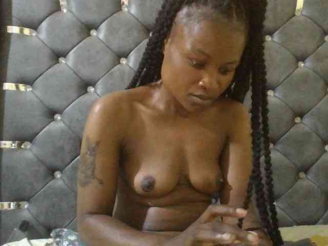 Maggieh22 webcam