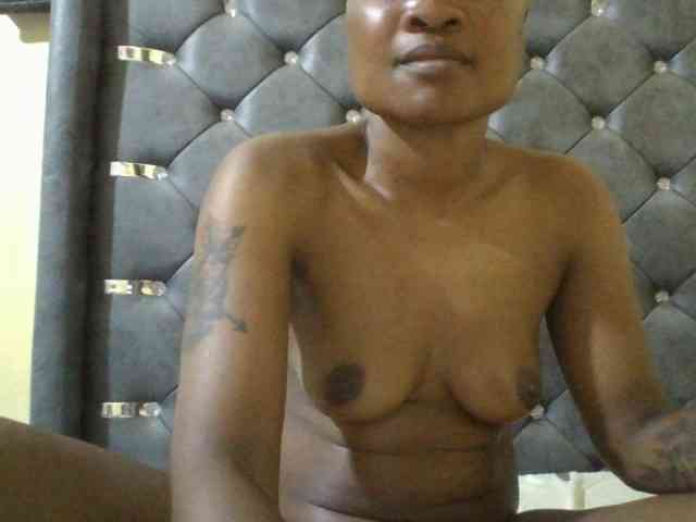 Maggieh22 webcam