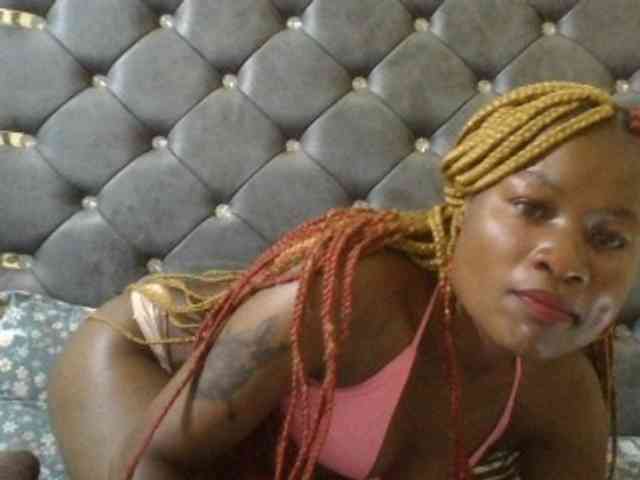Maggieh22 webcam