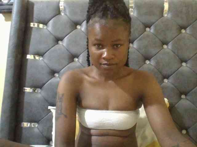 Maggieh22 webcam
