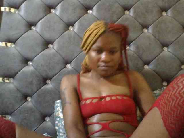 Maggieh22 webcam