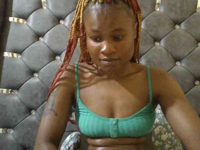 Maggieh22 webcam