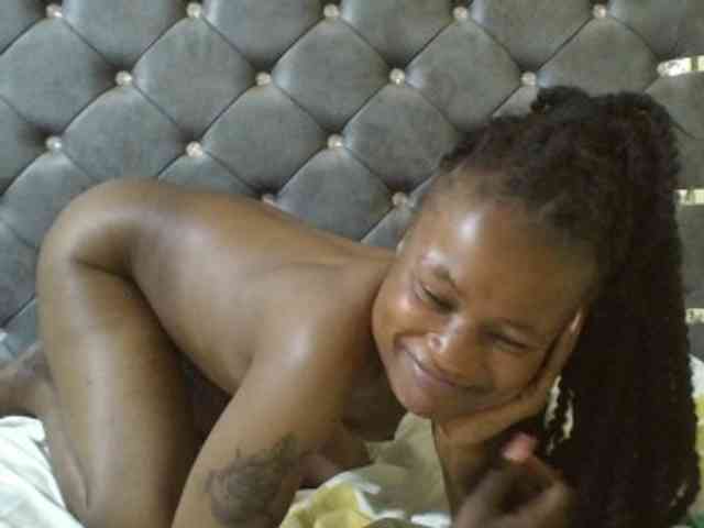 Maggieh22 webcam