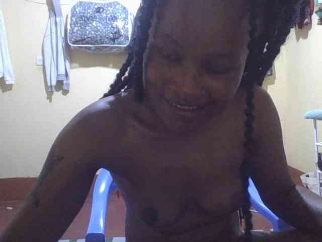 Maggieh22 webcam