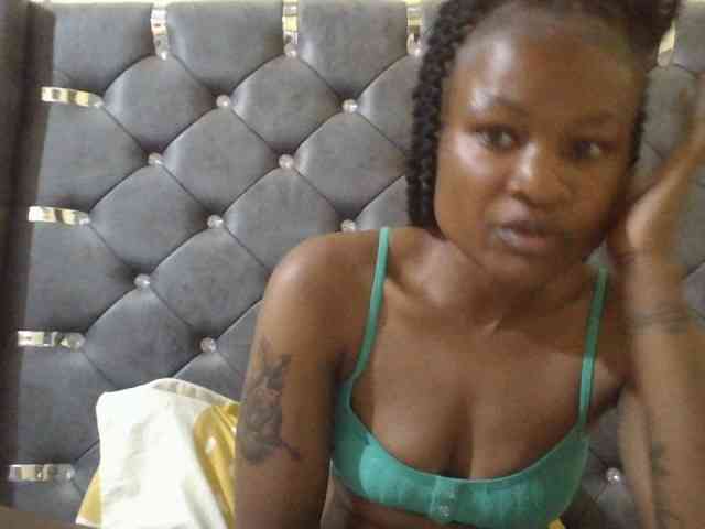 Maggieh22 webcam