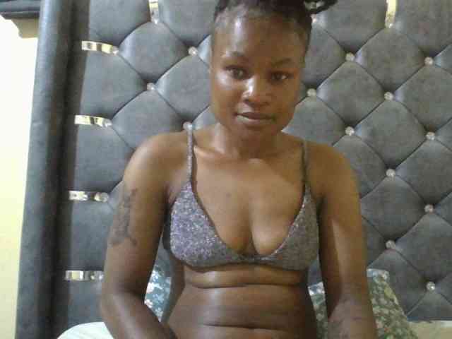 Maggieh22 webcam