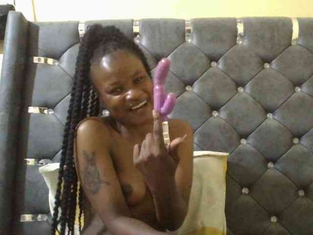 Maggieh22 webcam