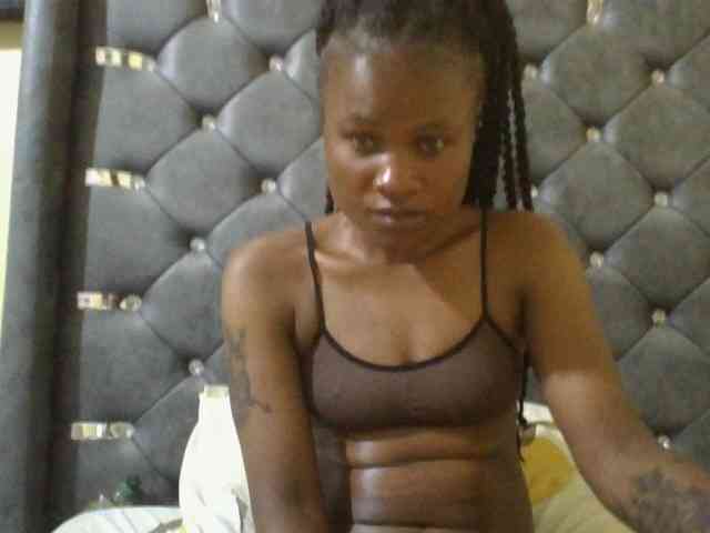 Maggieh22 webcam