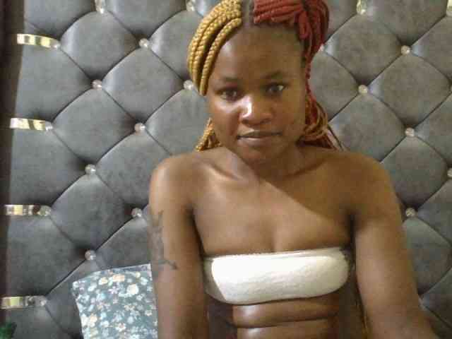 Maggieh22 webcam