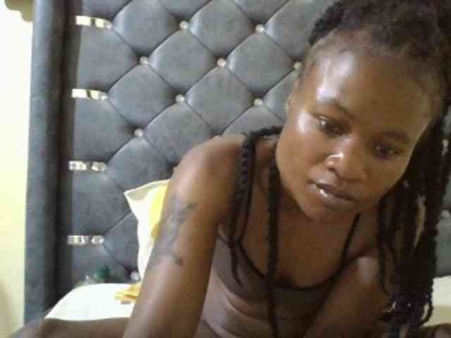 Maggieh22 webcam