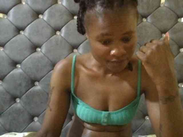 Maggieh22 webcam