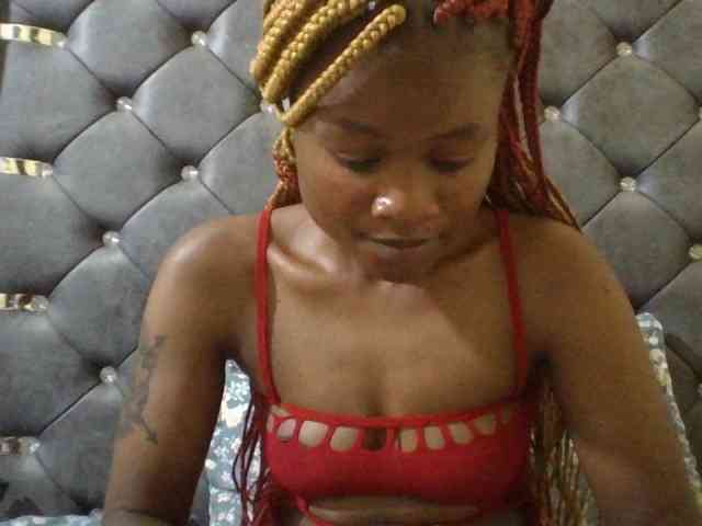 Maggieh22 webcam