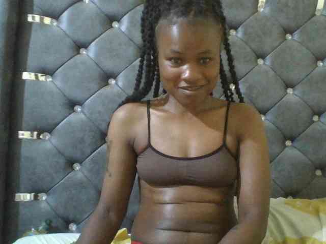 Maggieh22 webcam