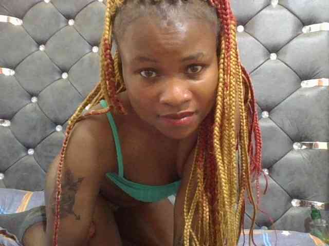 Maggieh22 webcam