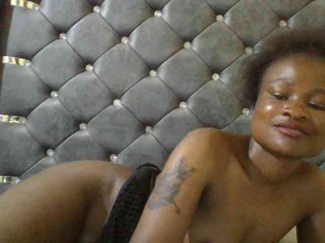 Maggieh22 webcam