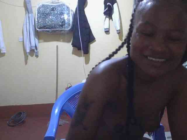 Maggieh22 webcam