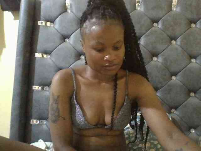 Maggieh22 webcam