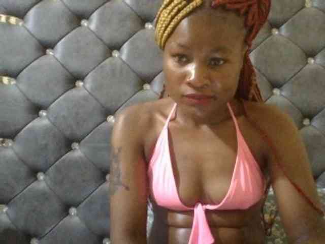 Maggieh22 webcam