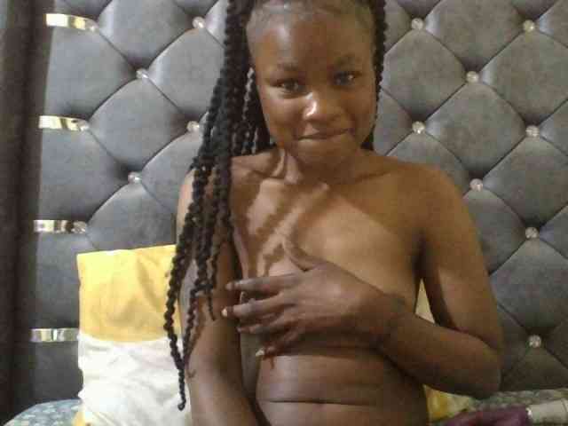 Maggieh22 webcam