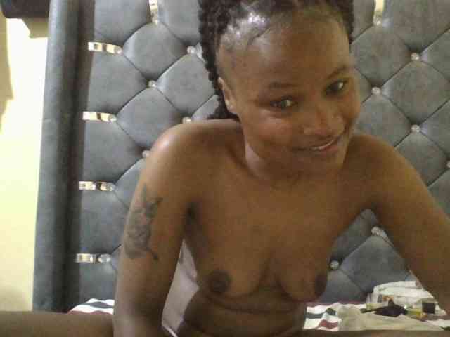 Maggieh22 webcam