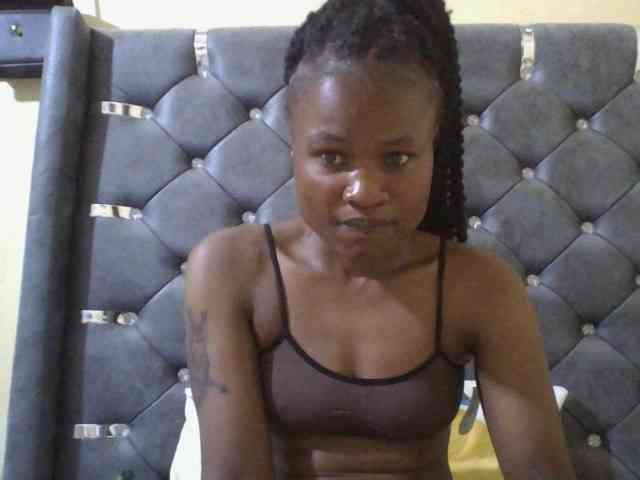 Maggieh22 webcam