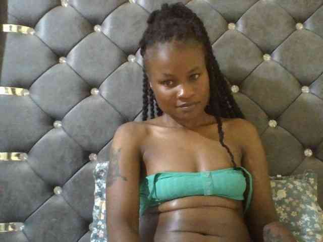 Maggieh22 webcam