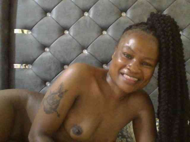 Maggieh22 webcam