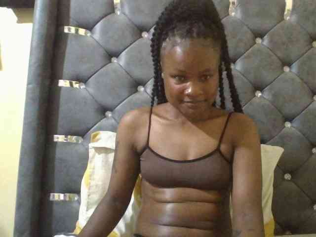 Maggieh22 webcam