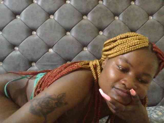 Maggieh22 webcam