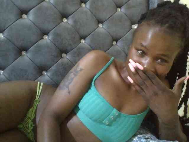 Maggieh22 webcam