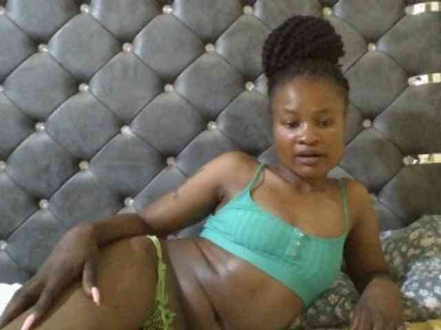 Maggieh22 webcam