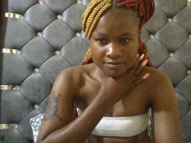 Maggieh22 webcam