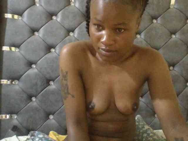Maggieh22 webcam