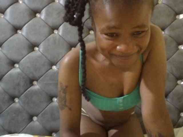 Maggieh22 webcam